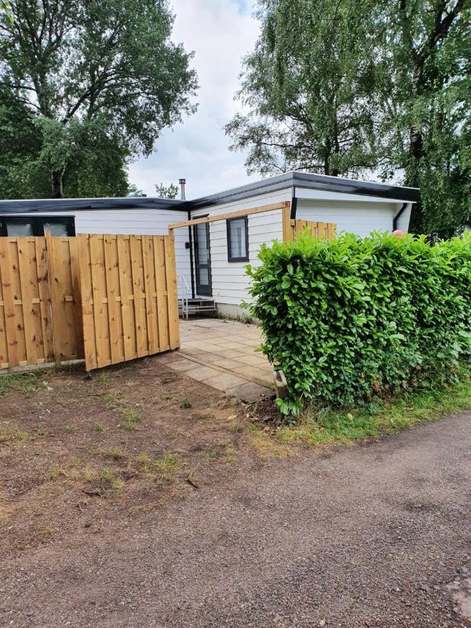 Comfortabel En Gezellig Familie Chalet Tot 6 Personen Op De Veluwe Bungalowpark De Kern Putten Exteriér fotografie