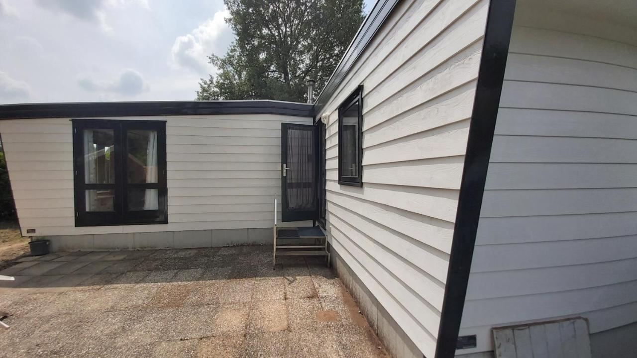 Comfortabel En Gezellig Familie Chalet Tot 6 Personen Op De Veluwe Bungalowpark De Kern Putten Exteriér fotografie