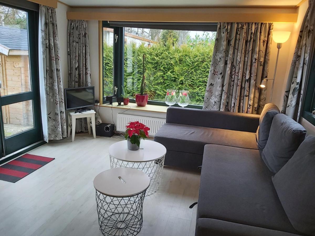 Comfortabel En Gezellig Familie Chalet Tot 6 Personen Op De Veluwe Bungalowpark De Kern Putten Exteriér fotografie