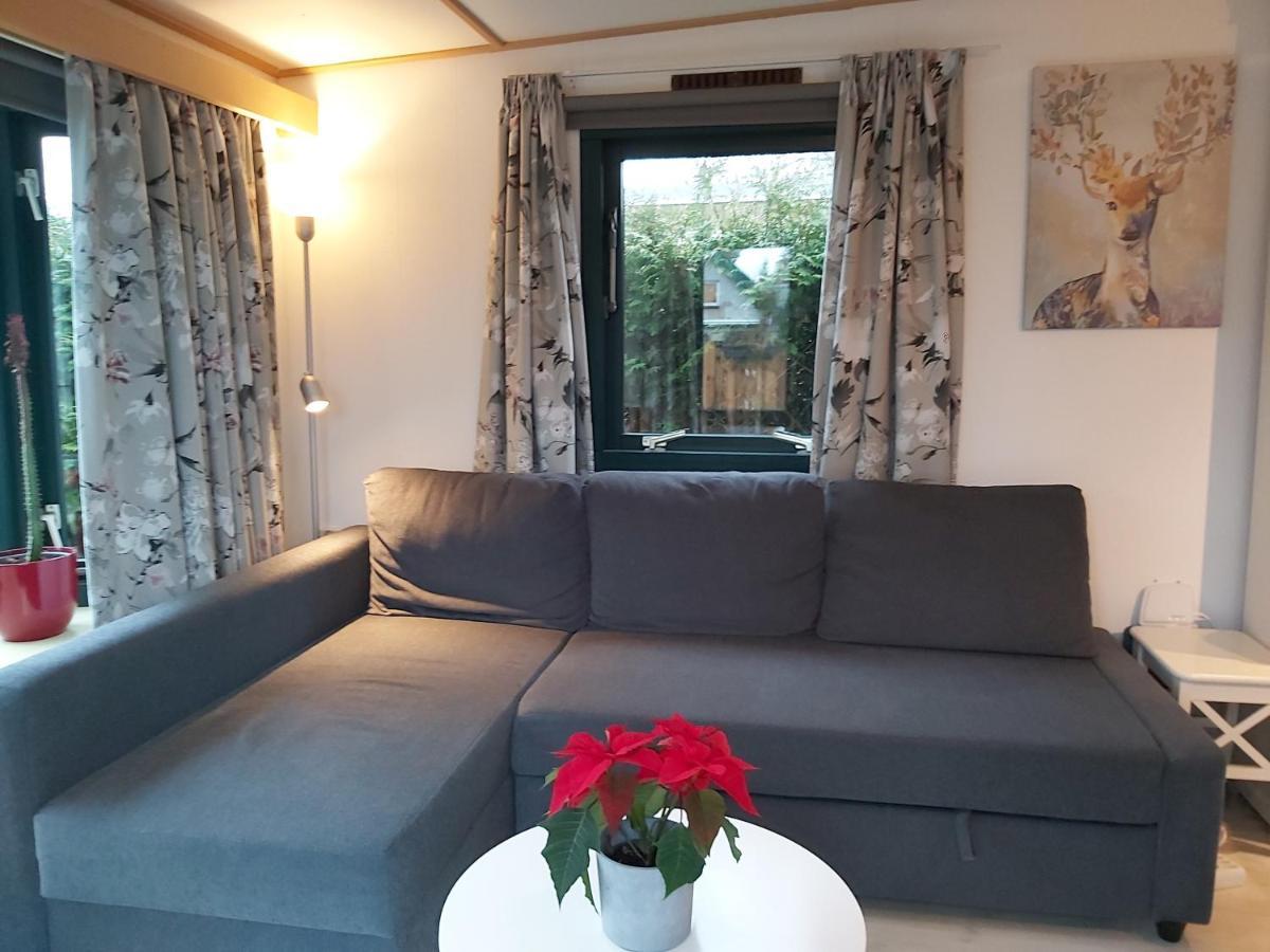 Comfortabel En Gezellig Familie Chalet Tot 6 Personen Op De Veluwe Bungalowpark De Kern Putten Exteriér fotografie