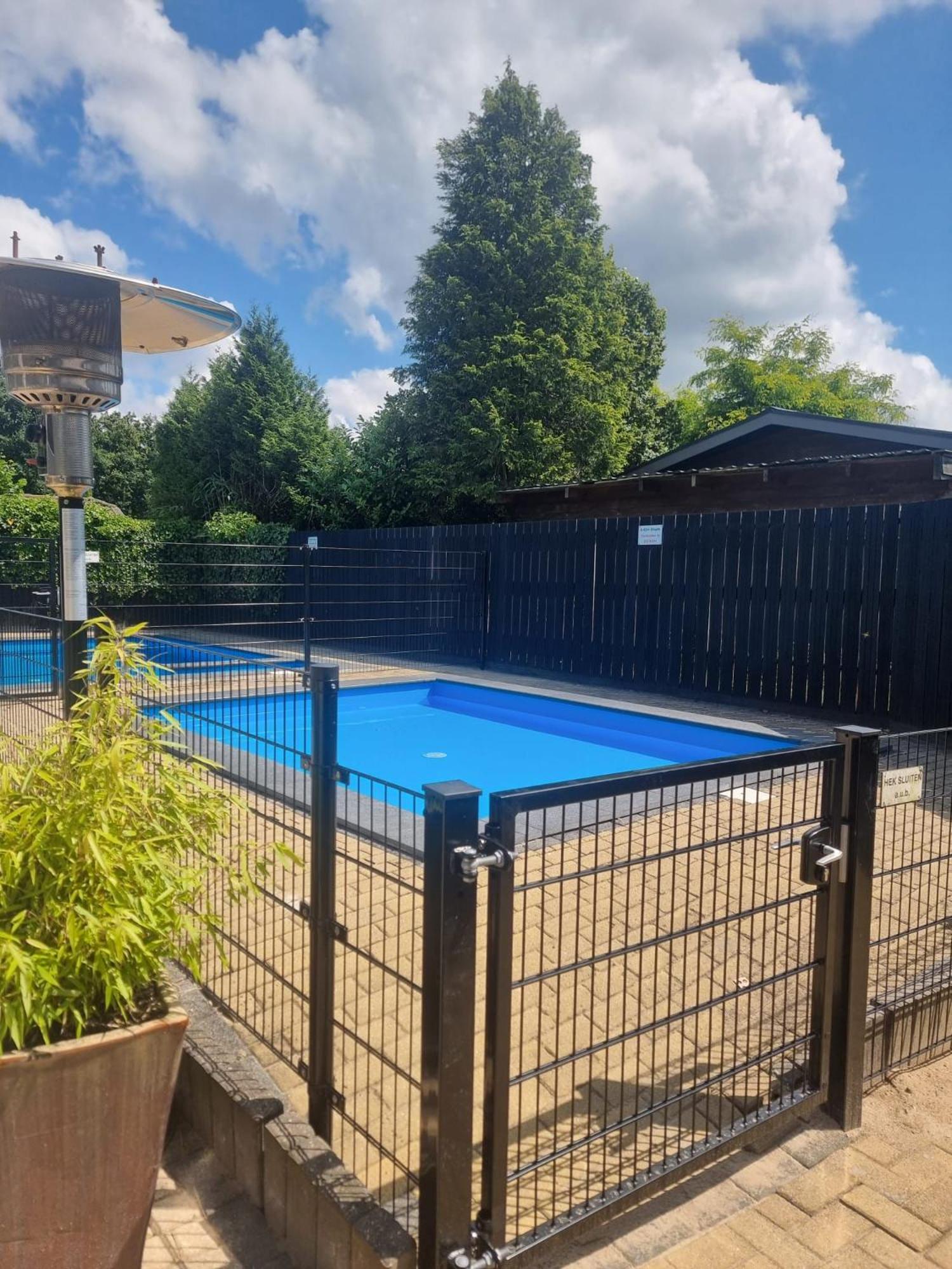 Comfortabel En Gezellig Familie Chalet Tot 6 Personen Op De Veluwe Bungalowpark De Kern Putten Exteriér fotografie